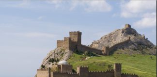 Самые интересные крепости Крыма: наследие генуэзцев, византийцев и османов