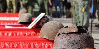 Церемония захоронения останков 147 советских воинов на Мемориальном кладбище, Севастополь Церемония захоронения останков советских воинов на Мемориальном кладбище Севастополь