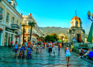 Ялта — самый посещаемый семейный курорт Крыма на майские праздники 2018 Ялта самый посещаемый курорт Крыма на майские праздники