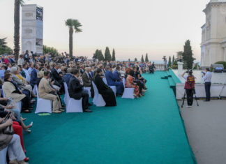Международный фестиваль «Великое русское слово» начался в Ялте 05 июня 2018 Фестиваль Великое русское слово открыт в Ялте 05 июня 2018