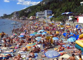 Почти 1.5 млн отдыхающих посетили Крым по состоянию на 15 июня 2018 Полтора миллиона отдыхающих в Крыму на 15 июня 2018