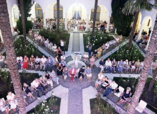 С 5 по 20 сентября 2018 — Первый международный фестиваль «Дворцы Крыма – дворцы Санкт-Петербурга» Первый международный музыкальный фестиваль «Дворцы Крыма – дворцы Санкт-Петербурга» Источник: https://gazetacrimea.ru/news/v-krimy-prohodit-mejdynarodnii-festival-dvorci-krima-dvorci-sankt-peterbyrga-31009 © 2000-2018 "Крымская газета"