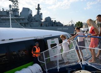 Три «Кометы» начнут морские перевозки в Крыму с мая 2019 !