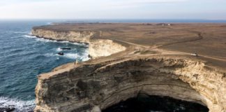 К маю 2019 на мысе Тарханкут откроют автокемпинг на 500 машин и 1000 человек! Автокемпинг на мысе Тарханкут в мае 2019