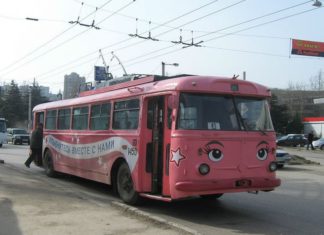 Старейший троллейбус в Крыму «Шкода» уберут с маршрута, ему уже 46 лет, пора!