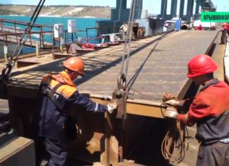 На Крымском мосту идет демонтаж рабочих мостов и сооружений, скоро запуск ЖД моста !