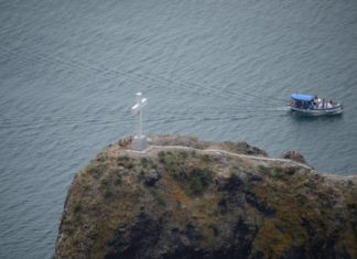 На скале Явления Святого Георгия (Георгиевская, мыс Фиолент) восстановлен белый мраморный крест