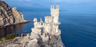 В Гаспре уже на 50% выполнены работы по реставрации «Дворца ласточкино гнездо», Крым В Гаспре уже на 50% выполнены работы по реставрации "Дворца ласточкино гнездо", Крым