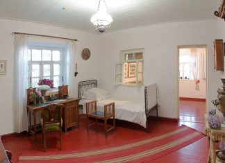 В доме-музее А.П.Чехова в Ялте запущены онлайн-трансляции виртуальных экскурсий В доме-музее Антона Чехова в Ялте запущены онлайн-трансляции виртуальных экскурсий