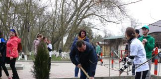 Всероссийская акция «Сад Памяти» стартует в Крыму, всего в ходе акции будет высажено 27млн саженцев Всероссийская акция "Сад Памяти" стартует в Крыму, всего в ходе акции будет высажено 27млн саженцев