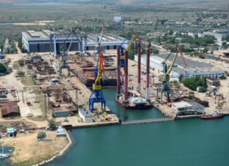 На крымском заводе «Залив» (Керчь) построят два десантных корабля (УДК), превосходящих французские «Мистрали» На крымском заводе "Залив" (Керчь) построят два десантных корабля (УДК), превосходящих французские "Мистрали"