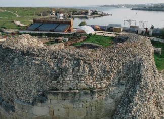 Башня Зенона в Херсонесе, видеорассказ сотрудника музея Херсонес Таврический Крым онлайн: Башня Зенона в древнем Херсонесе, видеорассказ сотрудников музея Херсонес Таврический