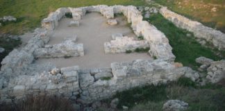 «Храм на сводах», храм крестово-купольного типа в Херсонесе Таврическом, видеоэкскурсия Храм на сводах, храм крестово-купольного типа в Херсонесе Таврическом, видеоэкскурсия