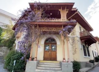 Гофмаршальский (Старый Свитский) дом Ливадийского дворца, Ялта, видео Гофмаршальский (Старый Свитский) дом Ливадийского дворца, Ялта, видео