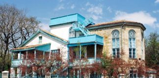 Выставка «И вижу берег очарованный и очарованную даль» откроется в доме-музее Волошина в Коктебеле Выставка "И вижу берег очарованный и очарованную даль" откроется в доме-музее Волошина в Коктебеле