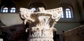 Византийская композитная капитель для храмов Херсонеса Таврического, V-VI в.н.э., видео Византийская композитная капитель для храмов Херсонеса Таврического, V-VI в.н.э., видео