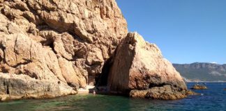 Пляж Сыч — тот самый «Секретный» инста-пляж каякеров в 5 минутах от Балаклавы напротив Василей Тот самый "Секретный" инста-пляж каякеров "Сыч", Балаклава, напротив Василей, 5 минут от Балаклавы