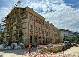 В Херсонесе строятся «Детский художественный центр» и центр «Корсунь» (филиал «Артека») В Херсонесе строятся «Детский художественный центр» и центр «Корсунь» (филиал Артека)