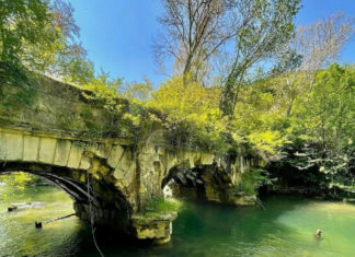 ВИДЕО: Чоргуньский мост-акведук на Черной речке, июнь, красота.. ВИДЕО: Чоргуньский мост-акведук на Черной речке, июнь, красота..