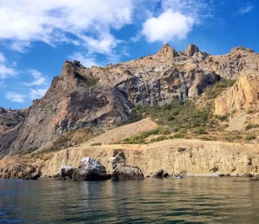 О Карадагском заповеднике, сокровищнице флоры и фауны Крыма О Карадагском заповеднике, сокровищнице флоры и фауны Крыма