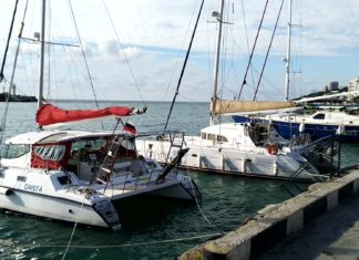 Ялта в сентябре, утро на набережной им. Ленина, яхты и портовые причалы Ялта в сентябре, утро на набережной им. Ленина, яхты и портовые причалы