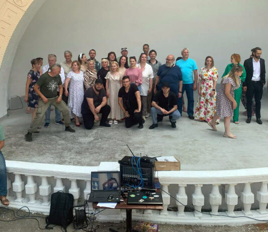 17 июня в Никитском Ботаническом саду студенты Херсонского университета дали концерт 17 июня в Никитском Ботаническом саду студенты Херсонского университета дали концерт