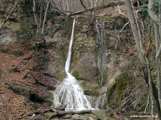 Водопады долтины реки Сотера