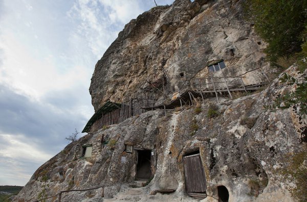 Пещерный монастырь Шулдан, виды