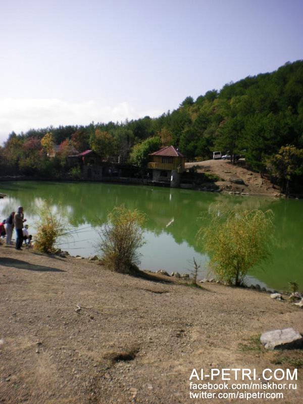 Озеро Васильевское место для пикников, ЯЛта
