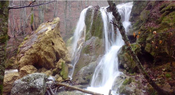 Обрушился водопад «Серебряные струи», январь 2016