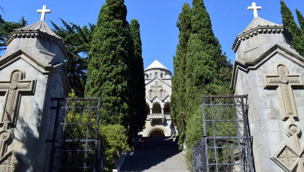 История появления в Ялте армянской церкви св.Рипсиме