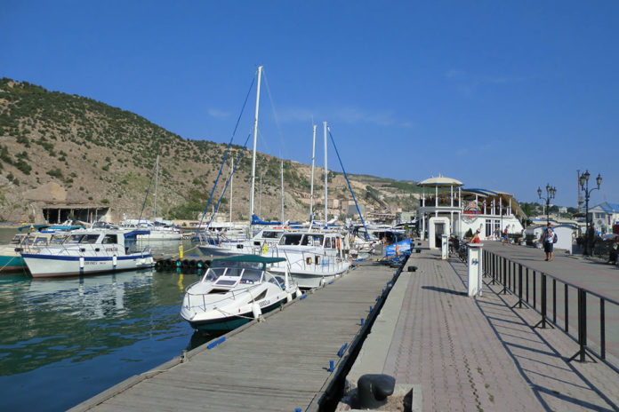 Красивые фото набережной Балаклавы, август 2013 Красивые фото набережной Балаклавы, август 2013