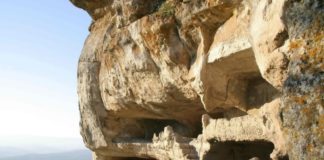 Пещерный город-крепость Тепе-Кермен в Бахчисарае, фото крепости Тепе-Кермен Пещерный город-крепость Тепе-Кермен