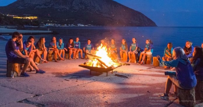 «Артек» — территория детства в Крыму, история пионерского лагеря Артек "Артек" - территория детства в Крыму, история пионерского лагеря Артек