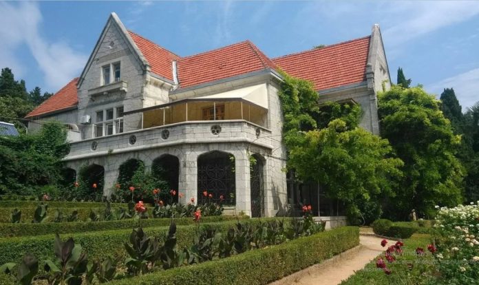 Харакский парк и Харакский дворец в Гаспре, история памятника садово-паркового искусства на мысе Ай-Тодор Харакский парк и дворец в Гаспре, история памятника садово-паркового искусства на мысе Ай-Тодор