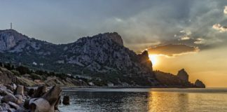 Гора Кошка (скала Кош-Кая), Симеиз Гора Кошка (скала Кош-Кая), Симеиз