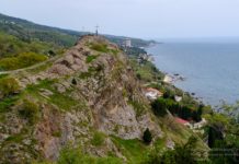 Скала Ифигения, Кастрополь (Береговое) Скала Ифигения, Кастрополь (Береговое)