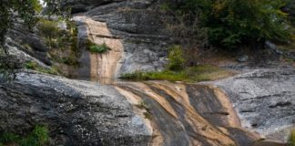 Водопад Джурла, памятник природы на склонах Демерджи, Алушта Водопад Джурла, памятник природы на склонах Демерджи, Алушта