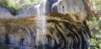 Водопад Фатьма, грот Фатьма-Коба, село Передовое Водопад Фатьма, грот Фатьма-Коба, Севастополь