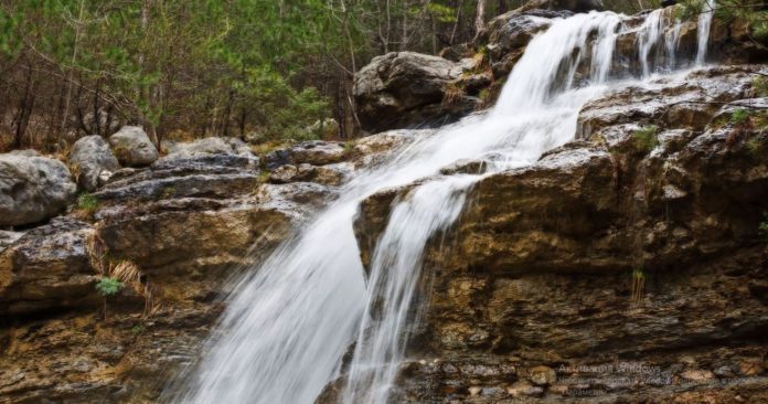 Водопады Яузлар на реке Яузлар, Ялта Водопады Яузлар на реке Яузлар, Ялта