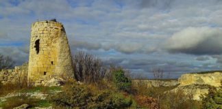 Сюйреньская крепость в Бельбекской долине, село Малое Садовое Сюйреньская крепость в Бельбекской долине, село Малое Садовое