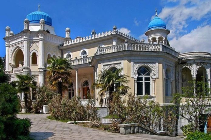 Дворец Дилькисо (Эмира Бухарского) в Ялте Дворец Дилькисо (Эмира Бухарского) в Ялте