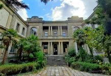 Дворец графа Мордвинова в Ялте Дворец графа Мордвинова