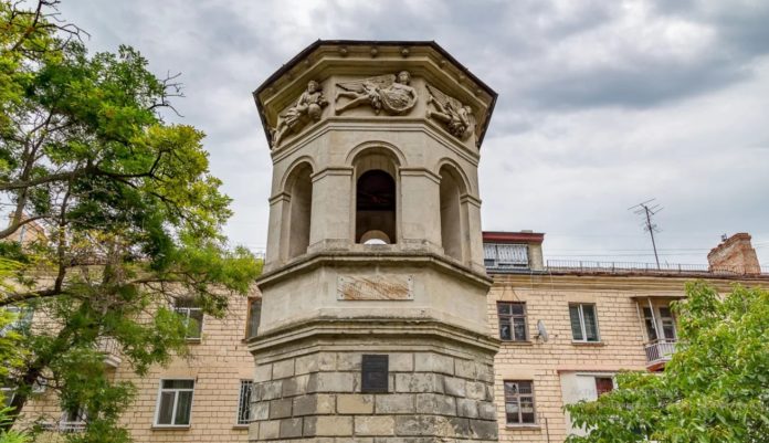 Башня ветров в Морской библиотеке Севастополя, памятник архитектуры Башня ветров в Морской библиотеке Севастополя, памятник архитектуры