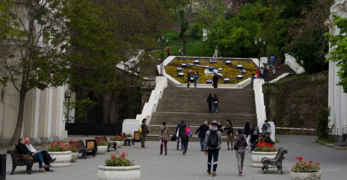 Синопский спуск в Севастополе, самая длинная лестница города Синопский спуск в Севастополе