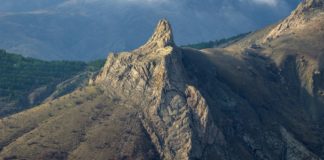 Скала Свидание (вершины Курача-Кая и Декы-Курача) , Зеленогорье Скала Свидание (вершины Курача-Кая и Декы-Курача) , Зеленогорье