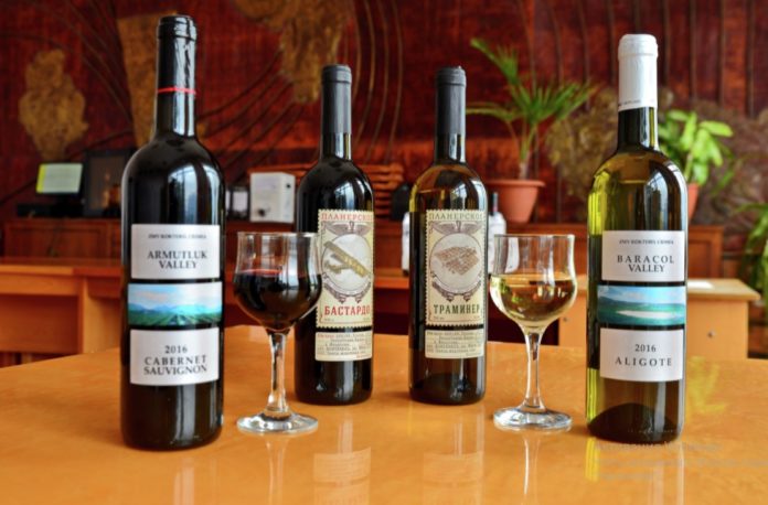 Винный туризм в Крыму, лучшие крымские вина и коньяки Винный туризм в Крыму, лучшие крымские вина и коньяки