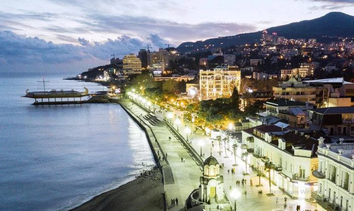 Вечерняя Ялта, прогулка по набережной Ялты и канаткой на Дарсан, фото Вечерняя Ялта, набережная, канатка на Дарсан, фотообзор Ялты