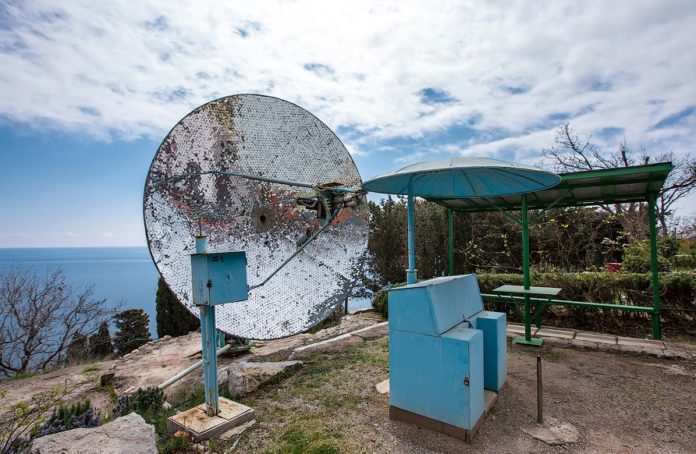 Крымский гелиоцентр в курортном поселке Кацивели Крымский гелиоцентр в курортном поселке Кацивели