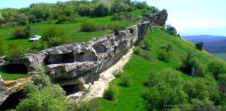 Пещерный город Бакла (пос. Скалистое), история и фото городища Пещерный город Бакла (пос. Скалистое), история, фото